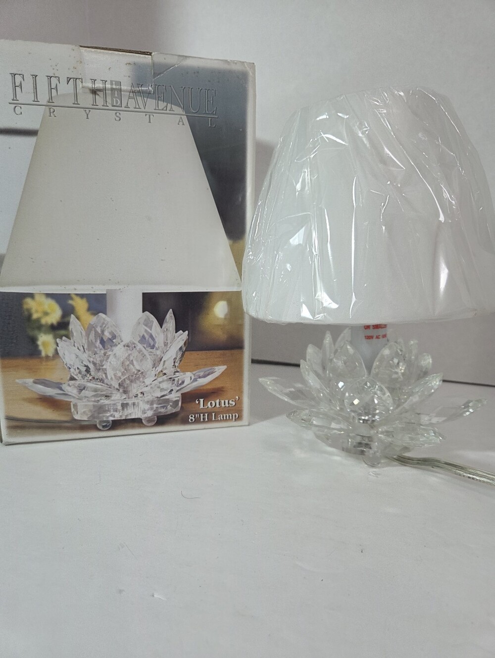 Fifth Avenue Crystal Lotus Flower Lamp Night Light 2 Setting Footed Small